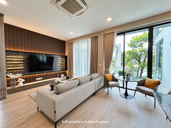 living room and bedroom of VIVE กรุงเทพกรีฑา