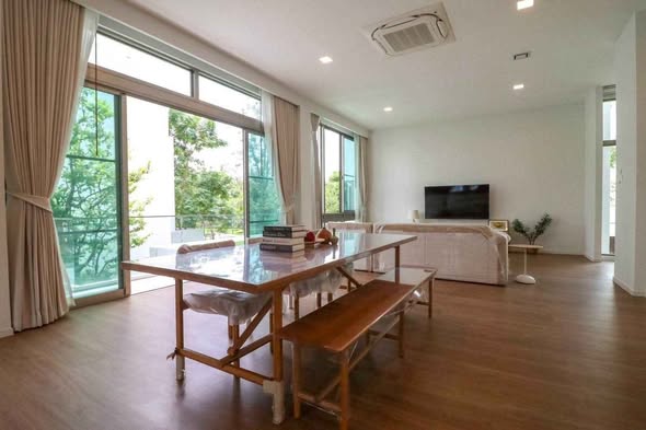 living room and room interior of VIVE Rama 9