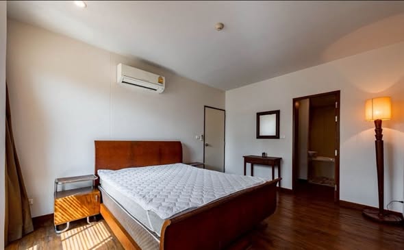 bedroom of Von Napa Sukhumvit 38