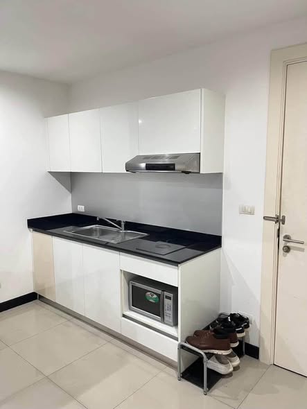 kitchen of Voque Sukhumvit 16 Residential Condominium