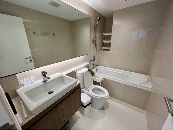 bathroom of VTARA36 Condominium