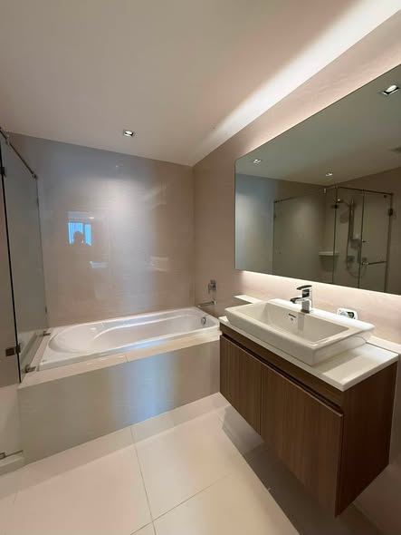 bathroom of VTARA36 Condominium