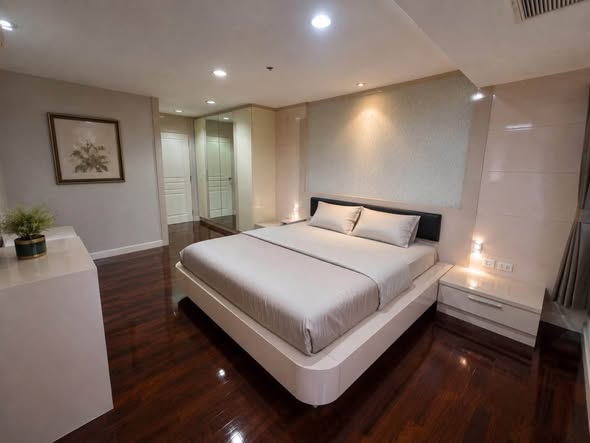 bedroom of Waterford Diamond Tower