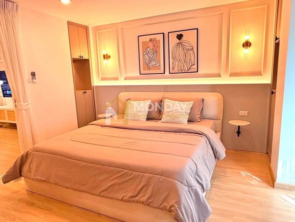 bedroom of Waterford Sukhumvit 50