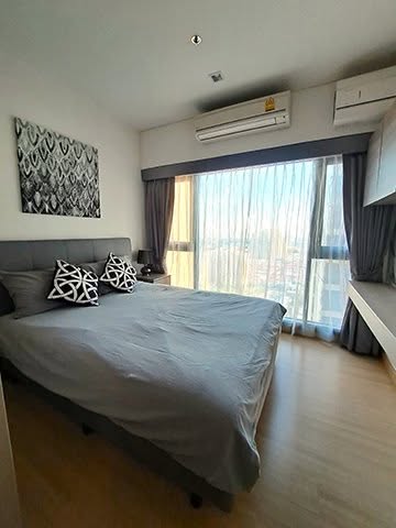 bedroom of Whizdom Connect Sukhumvit