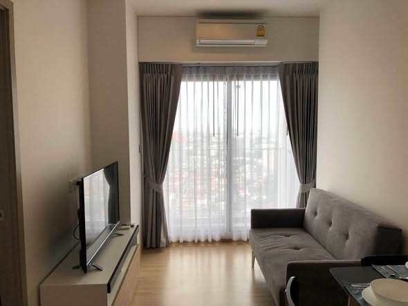 bedroom of Whizdom Connect Sukhumvit