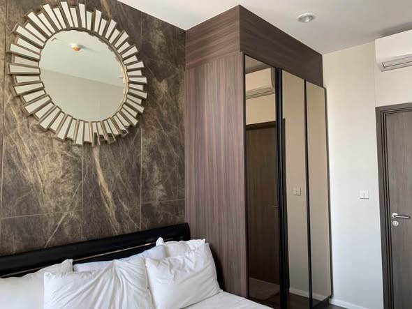 bedroom and room interior of Whizdom Essence Sukhumvit วิสซ์ดอม เอสเซ้นส์ สุขุมวิท