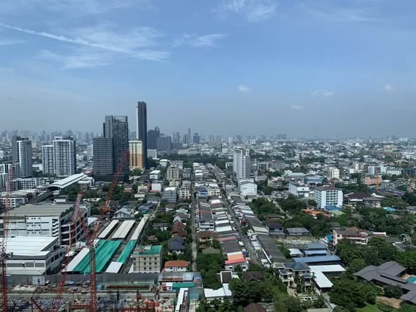 Whizdom Essence Sukhumvit วิสซ์ดอม เอสเซ้นส์ สุขุมวิท