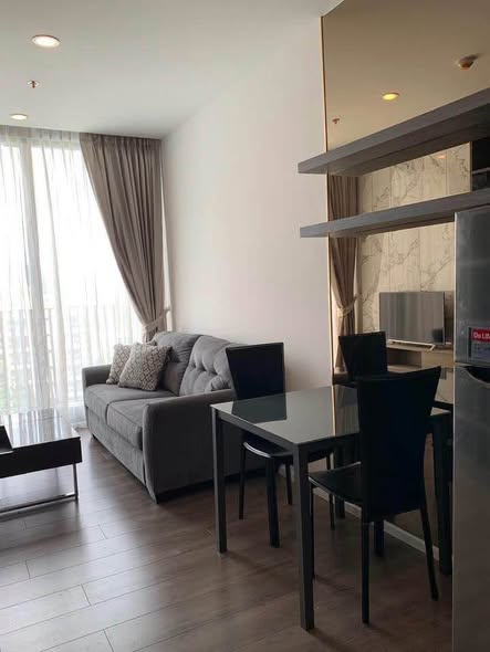 living room of Whizdom Essence Sukhumvit วิสซ์ดอม เอสเซ้นส์ สุขุมวิท
