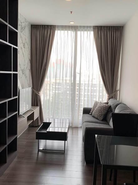 living room and bedroom of Whizdom Essence Sukhumvit วิสซ์ดอม เอสเซ้นส์ สุขุมวิท