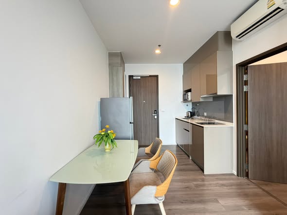 room interior of Whizdom Essence Sukhumvit วิสซ์ดอม เอสเซ้นส์ สุขุมวิท