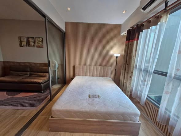 bedroom of Whizdom Station Ratchada-ThaPra