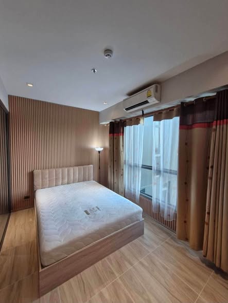 bedroom of Whizdom Station Ratchada-ThaPra