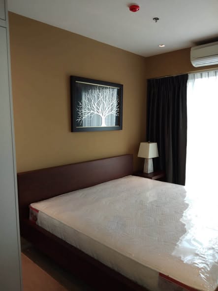 bedroom of Whizdom Station Ratchada-ThaPra