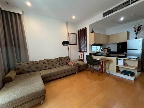 bedroom and living room of Wind Ratchayothin Condominium