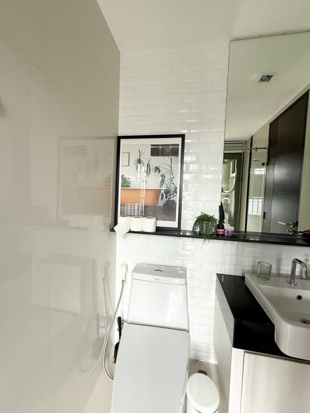 room interior and bathroom of Wish Signature II Midtown Siam