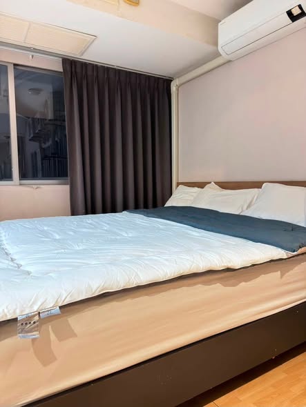 bedroom of Witthayu Complex