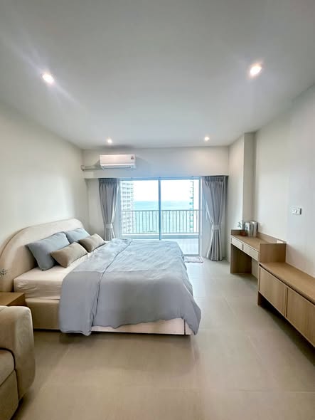 bedroom of Wongamat Garden Beach Resort Condominium