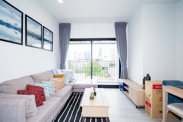 bedroom and living room of XT Ekkamai