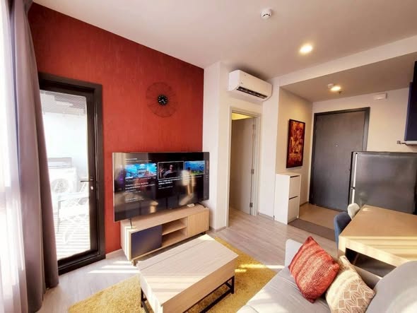 bedroom and living room of XT Ekkamai