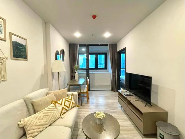 bedroom and living room of XT HUAIKHWANG