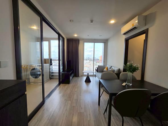 room interior of XT HUAIKHWANG