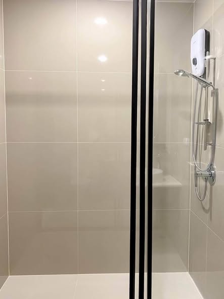 room interior and bathroom of XT HUAIKHWANG