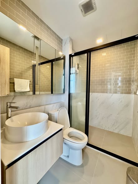 bathroom of XT Phayathai