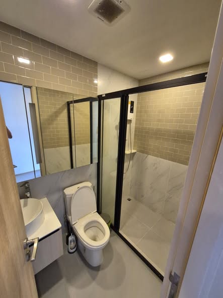 bathroom of XT Phayathai