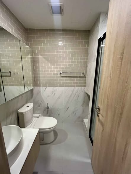 bathroom of XT Phayathai
