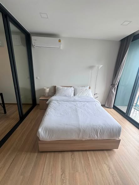 bedroom of XT Phayathai