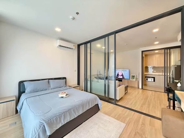 bedroom and room interior of XT Phayathai