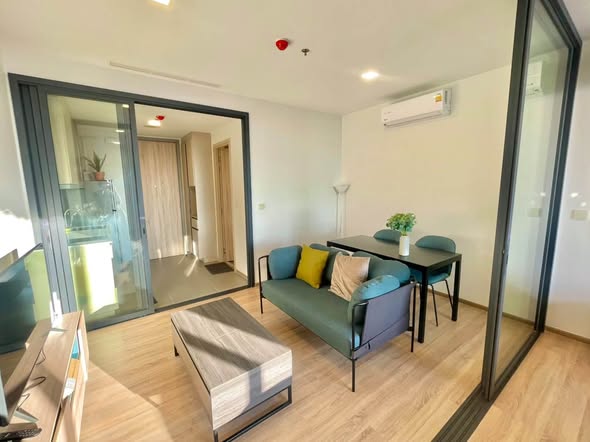 room interior of XT Phayathai