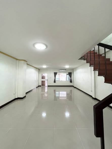หมู่บ้านคลองจั่นวิลล่า1