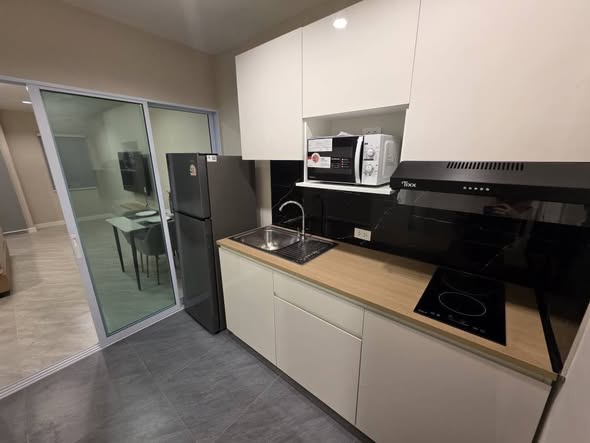 kitchen of 103 Central condominium