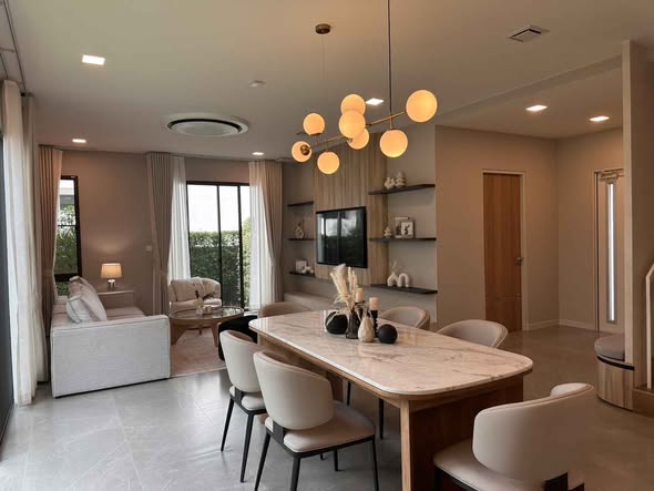 living room of มัณฑนา บางนา กม.15 | MANTANA Bangna km. 15