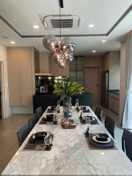 room interior and kitchen of มัณฑนา บางนา กม.15 | MANTANA Bangna km. 15
