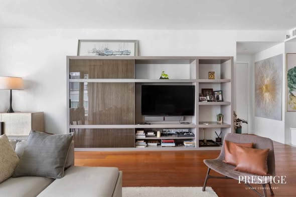 living room and room interior of 185 Rajadamri