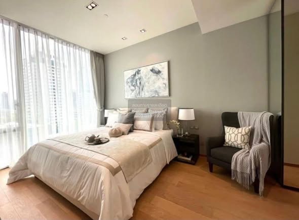 bedroom and living room of 28 Chidlom
