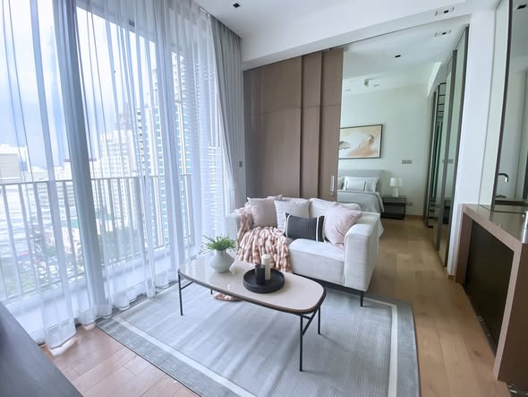 living room of 28 Chidlom