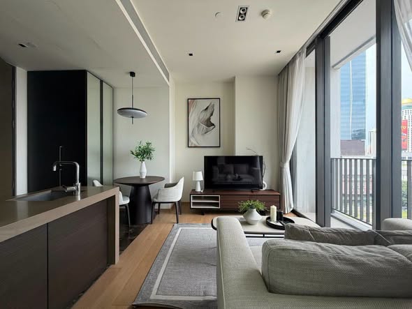living room of 28 Chidlom