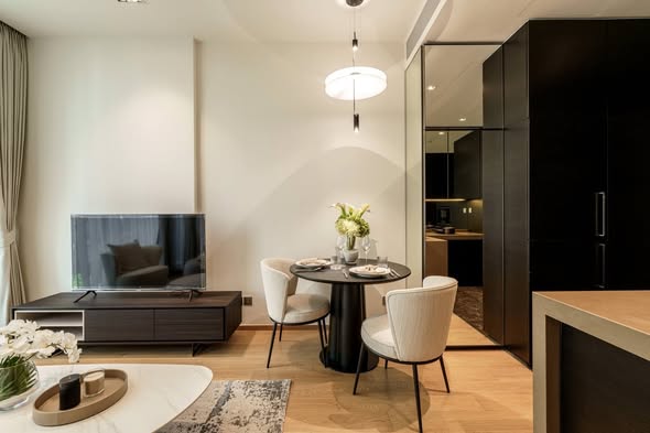 living room of 28 Chidlom