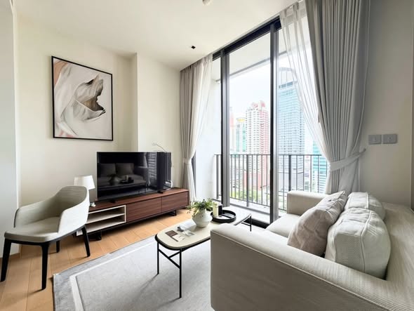 living room of 28 Chidlom