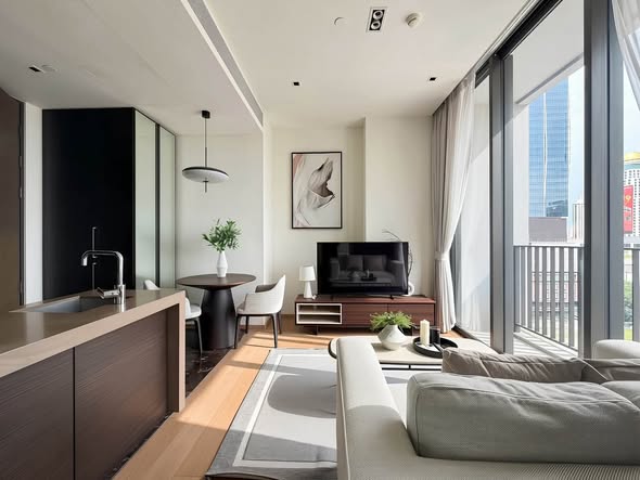 living room of 28 Chidlom