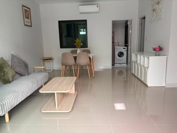 living room and room interior of พลีโน่ สุขุมวิท-บางนา 3 Pleno Sukhumvit-Bangna 3