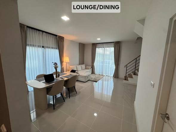 living room and room interior of พลีโน่ สุขุมวิท-บางนา 3 Pleno Sukhumvit-Bangna 3