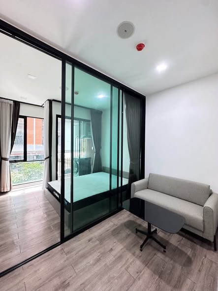 room interior of บราวน์ คอนโด รัชดา 32