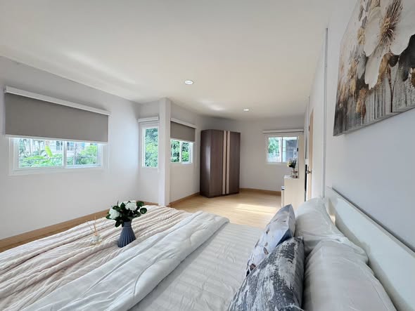 bedroom and room interior of หมู่บ้านกลางเมือง รัชดา 36
