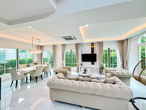 living room of แกรนดิโอ บางนา กม.5