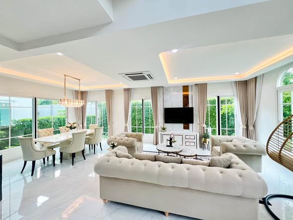 living room of แกรนดิโอ บางนา กม.5